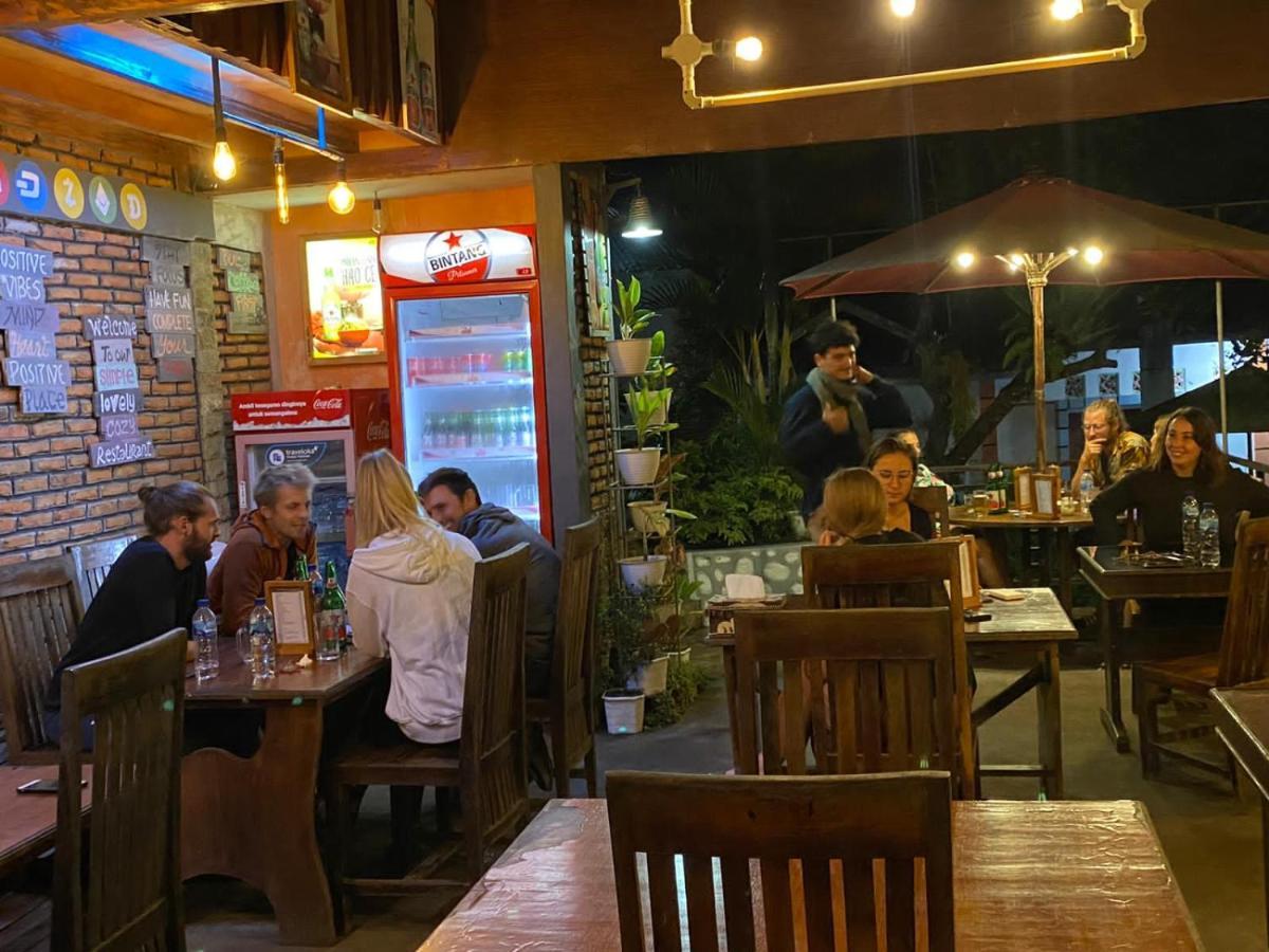 Bintang By Tobias Lodge Cafe & Restaurant เคลิมูตู ภายนอก รูปภาพ